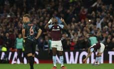 El Bayern cae en las redes de Emery y en los guantes del Dibu