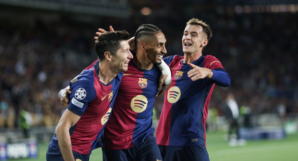El Barça celebra el gol de Lewandowski contra el Young Boys.