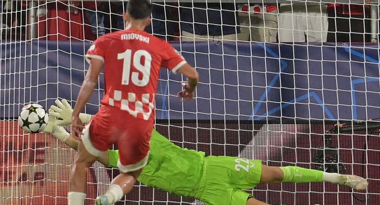 Miovski falló un penalti determinante.