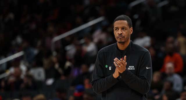 Stephen Silas, entrenador del Team USA para las ventanas… a la espera del relevo de Steve Kerr