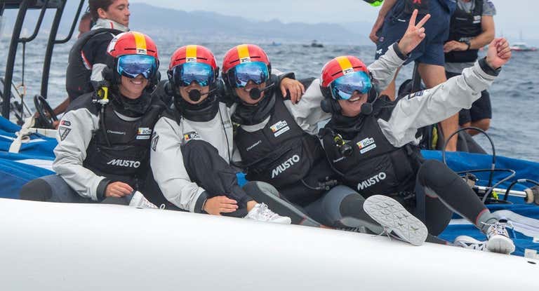 Silvia Mas, Neus Ballester, Paula Barceló y María Cantero forman la tripulación del Sail Team BCN.