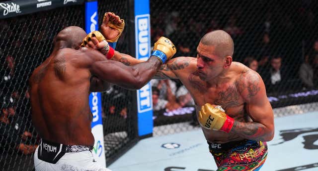 Alex Pereira tiene que remontar para completar su póker en el semipesado en 329 días