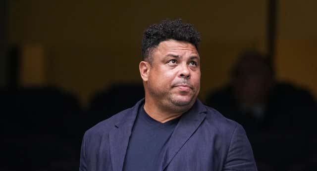 Valladolid estalla contra Ronaldo a lo Peter Lim y cada vez entiende más a Pezzolano: «No nos está dando»