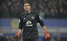 Joel Robles y la brecha entre los árbitros de LaLiga y la Premier: “En España deben abrirse más; allí tienen una guerra psicológica con el jugador"