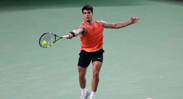 Carlitos Alcaraz avanza en el Masters de Shanghái: ya está en octavos.