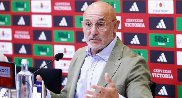 La lesión de Carvajal deja a De la Fuente “destrozado” y Joselu confía en recibir una “lección”