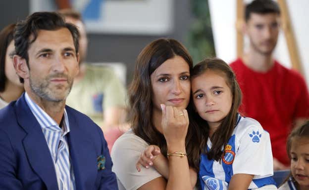 Diego López y parte de su familia el día de su despedida del Espanyol.  RCD ESPANYOL