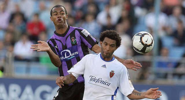 La vida loca de Jermaine Pennant en Zaragoza vista desde el vestuario: «Llegaba sin ropa interior, saltaba de la cama justo para entrenar»