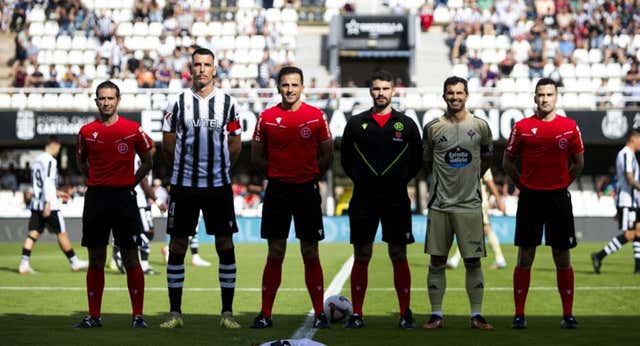 Un apagón televisivo cortó el VAR del Cartagena-Racing… y hubo lío: «El fútbol de toda la vida»