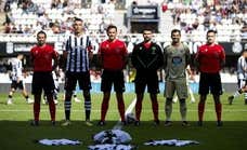 Un apagón televisivo cortó el VAR del Cartagena-Racing... y hubo lío: «El fútbol de toda la vida»