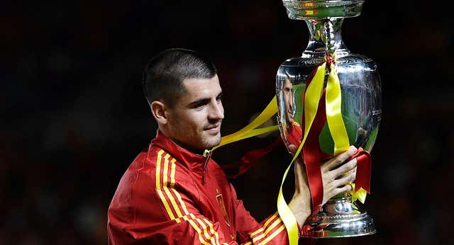 La España campeona sí engancha con Morata como gran foco