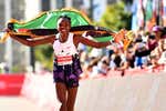 Cuál es el récord del mundo de maratón femenino