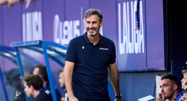 Vicente Moreno, entrenador de Osasuna, en uno de los encuentros que ha ganado su equipo esta temporada.