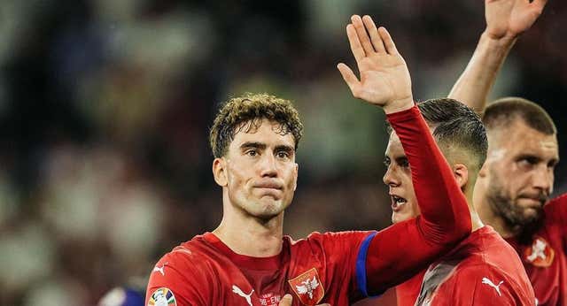 Vlahovic, la última ausencia con su selección por razones no deportivas: «Créeme, es un problema familiar»