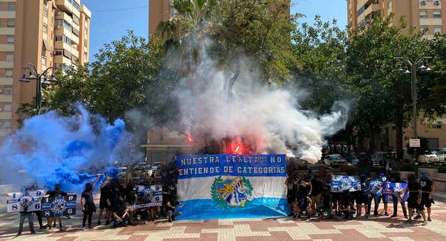 Las nuevas costumbres de los ultras del fútbol español: admiran a los rusos, son muy violentos y quedan para pegarse