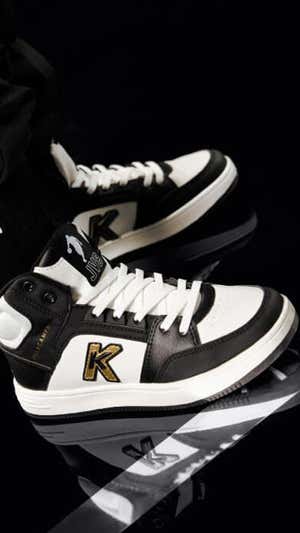 Las zapatillas Villacampa. Lefties