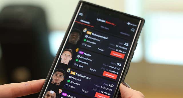 La locura por LaLiga Fantasy empieza a afectar a los futbolistas: «Se pasan hasta con mi novia»