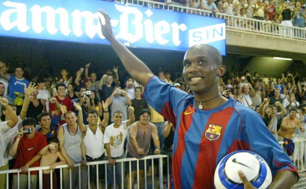Eto'o, en su presentación con el Barça en 2004.
