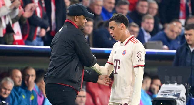 Kompany confirma la baja de Musiala ante el Stuttgart… con el partido ante el Barça en el horizonte