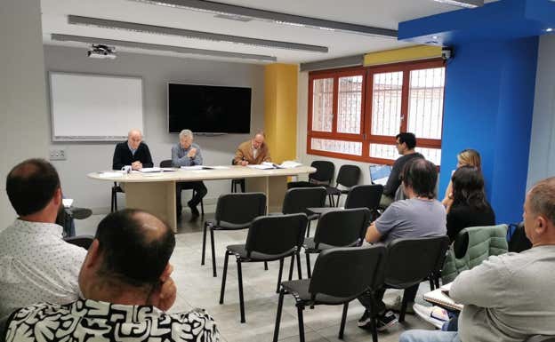 Agustín Martín Santos toma la palabra de la Asamblea General de la federación castellanoleonesa. FVCyL