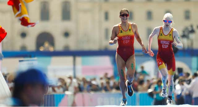 España se cuelga el bronce en el mundial mixto de triatlón paralímpico