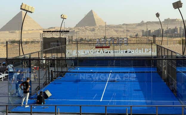 Exhibición en las pirámides de Egipto. PREMIER PADEL