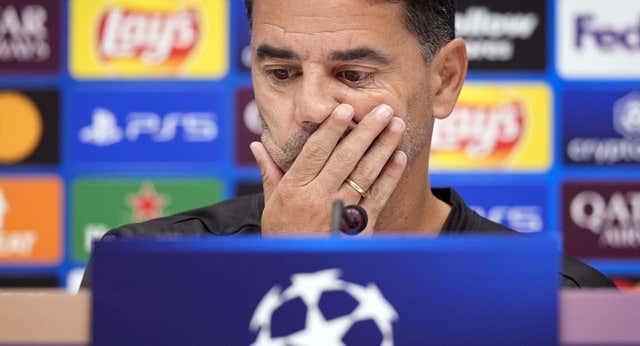 La plaga de lesiones del Girona no le quita la ilusión de la Champions a Míchel: «Solo tenemos 12 jugadores de campo»