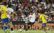 Valencia 2 - Las Palmas 3: resumen, goles y resultado del partido de LALIGA EA Sports