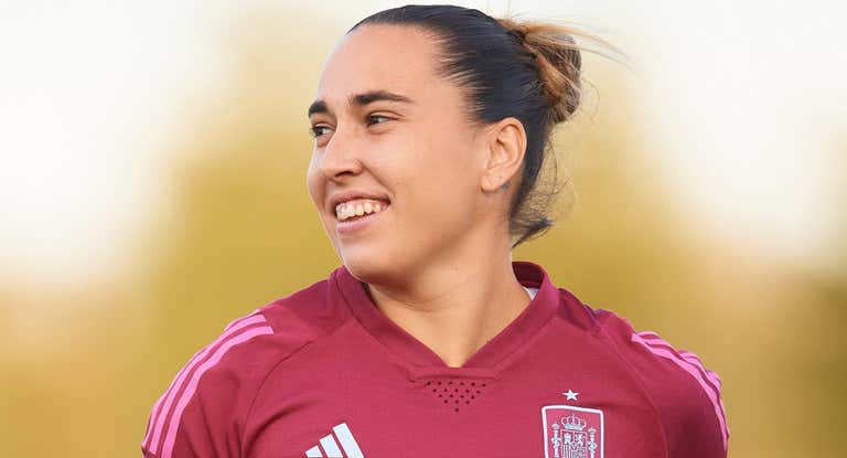 Cata Coll durante el primer entrenamiento de la Selección.