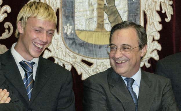 Guti y Florentino, en las celebraciones de la Liga de 2003.