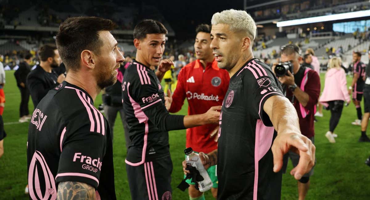 Messi y Suárez hablan tras el partido ante Charlotte.