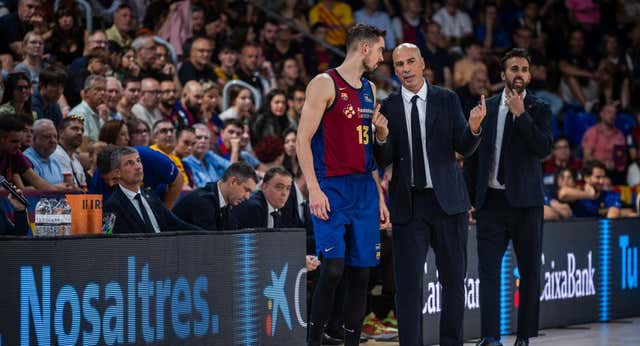 El Barça no descarta que el recambio de Nico Laprovittola sea extracomunitario… porque «el mercado no está fácil»