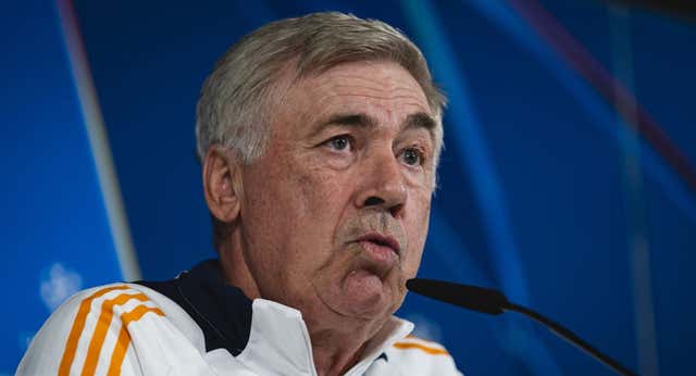 Ancelotti transmite calma y recuerda una anécdota con Van Basten antes del Clásico: «Tú dame el balón y luego corre a celebrarlo»