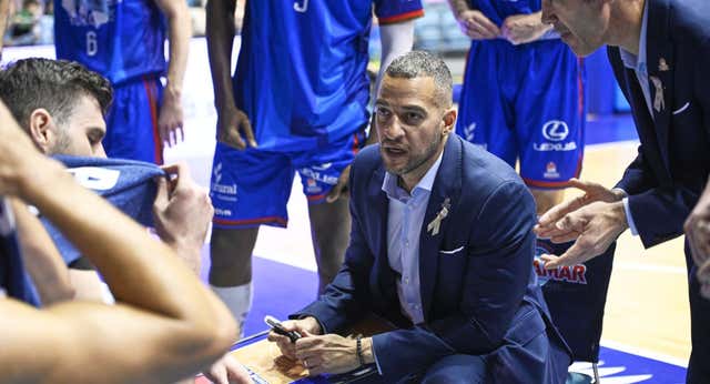 Bruno Savignani, el técnico revelación que busca el ascenso con el San Pablo Burgos: «Sería un arrogante si digo que tenemos la mejor plantilla»