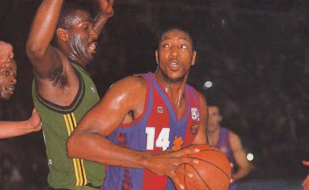 Audie Norris frente al Joventut. ACB