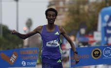 Yomil Kejelcha baja un segundo el récord del mundo de media maratón bajo la lluvia de Valencia