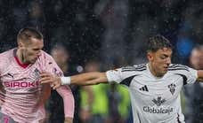 Festival de goles entre Albacete y Sporting marcado por un aguacero