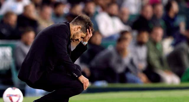 La dura autocrítica de Simeone no es suficiente: «El entrenador no ha logrado darle a sus jugadores lo que necesitan»