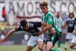 Félix Garreta, el jugador del Betis que estuvo en coma, recibe el alta médica y sueña con pasar la siguiente prueba