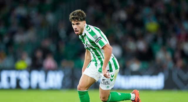 Los motivos del Betis para renovar a Abde: recompensa… y mensaje al mercado