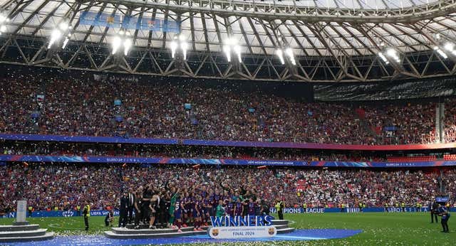 Mil millones de euros como inversión de la UEFA para impulsar al fútbol femenino a lo más alto de Europa