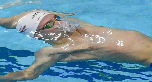 Leon Marchand baja otro récord mundial, esta vez el de 200 estilos