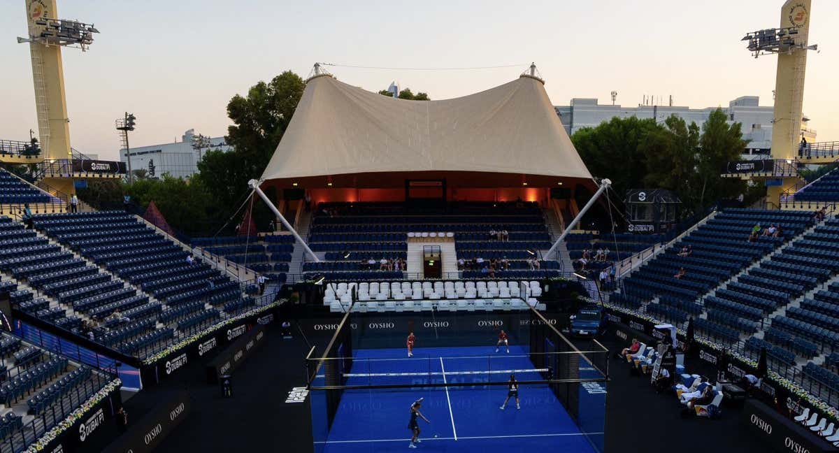 Pista del Dubái Premier Padel 2024.
