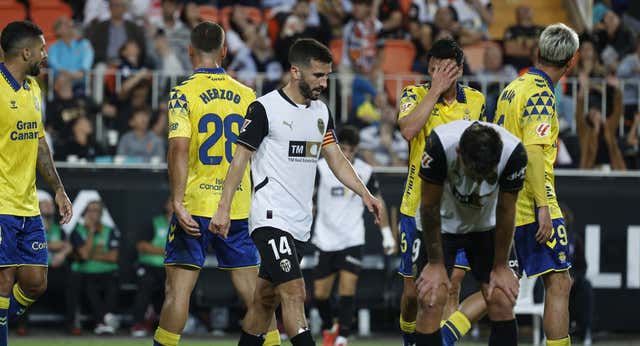 Aplazados el Espanyol-Valencia y el Tenerife-Levante de este fin de semana por la DANA