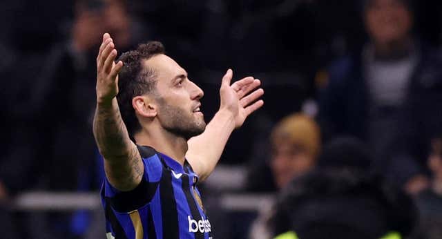 Un penalti de Merino corta la racha europea de Arteta