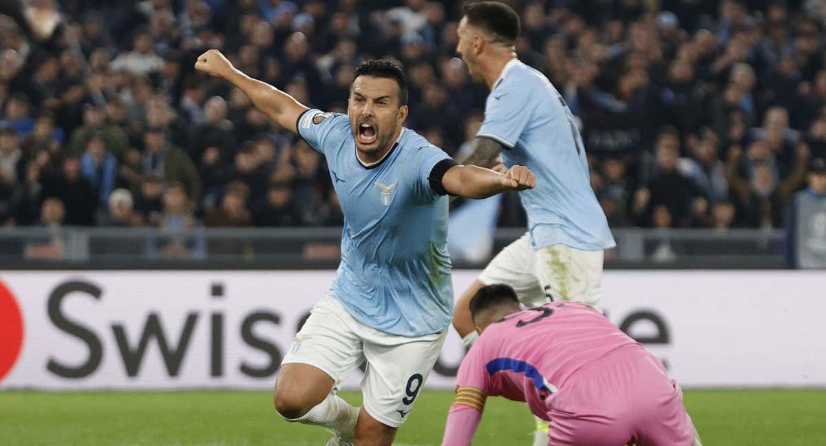 Pedro celebra el gol de la Lazio, el sexto de la temporada.