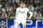 La semana más tensa de Fede Valverde: el lío por unas molestias en la espalda acaba con el uruguayo «listo» para el partido contra Osasuna