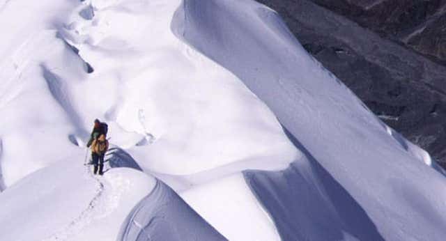 Un policía ecuatoriano, ante uno de los retos de la humanidad: «Conquistaré el Everest sin oxígeno»