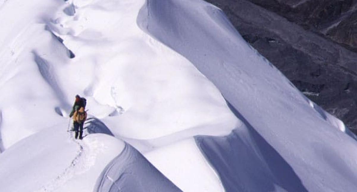 Imágenes de alpinistas en el Everest.