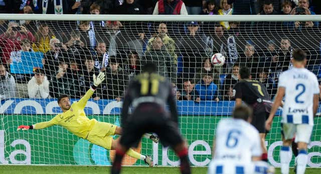 Agoumé protagoniza el error de cada semana en el Sevilla y el Leganés respira